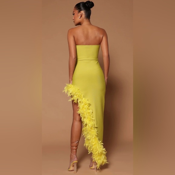 Fashion Nova Jacqueline Chartreuse Strapless Feather High Slit Dress NWT Size XS - Picture 5 of 16